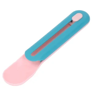 Cat Treat Dispensing Spoon – Easy Squeeze Feeding Tool